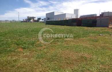 Imagem: O terreno possui 360m² de Área e está localizado em Terras