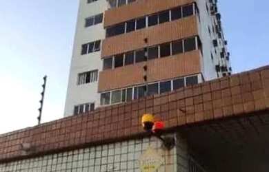 Imagem: O apartamento possui 4 Dormitórios, 2 Banheiros, 1 Vaga na