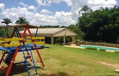 Imagem 3: Vende-se Chácara Completa com 8.700 m² de Natureza, Lazer e Sustentabilidade