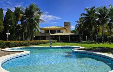 Imagem 2: Maravilhosa casa Duplex, 5 suítes, terreno amplo, Área Gourmet com churrasqueira...