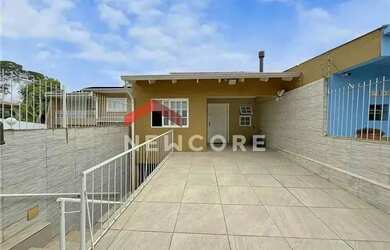 Imagem 2: Casa em Rua Felizardo de Farias - Medianeira - Porto Alegre/RS