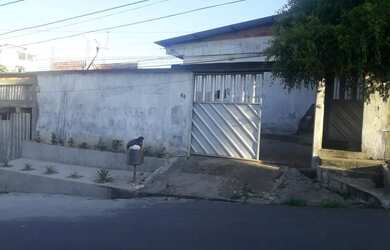 Imagem: A kitnet possui 5 Dormitórios, 5 Banheiros, 3 Vagas na garagem