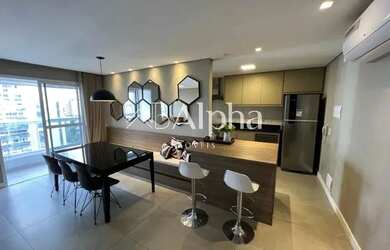 Imagem: O apartamento possui 1 Dormitório, 2 Banheiros, 2 Vagas na