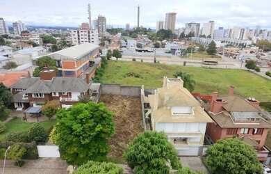Imagem: O terreno possui 448m² de Área e está localizado em Jardelino