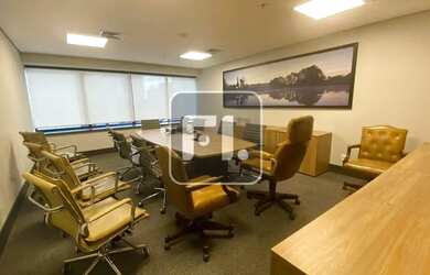 Imagem: O depósito possui 5 Vagas na garagem, 183m² de Área e está