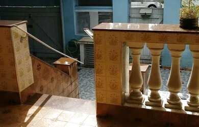 Imagem: A casa possui 3 Dormitórios, 2 Banheiros, 3 Vagas na garagem