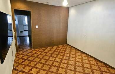 Imagem: A casa possui 1 Dormitório, 1 Banheiro, 66m² de Área e está