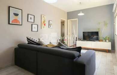 Imagem: O apartamento possui 2 Dormitórios, 2 Banheiros, 80m² de Área