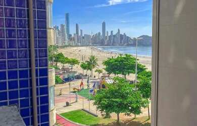 Imagem: O apartamento possui 3 Dormitórios, 3 Banheiros, 153m² de