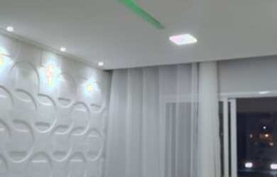 Imagem: O apartamento possui 2 Dormitórios, 1 Banheiro, 1 Vaga na garagem