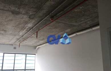 Imagem: O depósito possui 1 Vaga na garagem, 42m² de Área e está