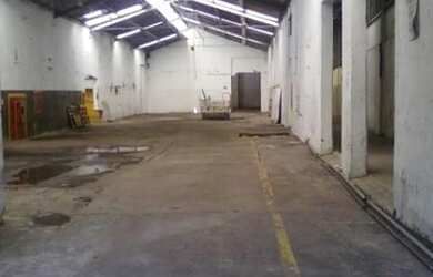 Imagem: O depósito possui 2.650m² de Área e está localizado em