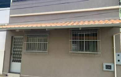 Imagem: A casa possui 2 Dormitórios, 1 Banheiro, 66m² de Área e