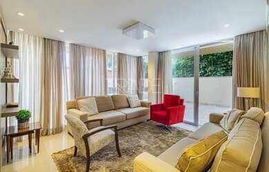 Imagem: O apartamento possui 3 Dormitórios, 2 Banheiros, 2 Vagas na