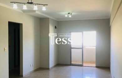 Imagem: O apartamento possui 3 Dormitórios, 2 Banheiros, 2 Vagas na