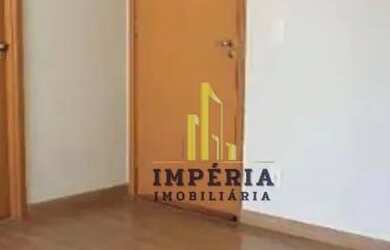 Imagem: O apartamento possui 2 Dormitórios, 1 Banheiro, 2 Vagas na