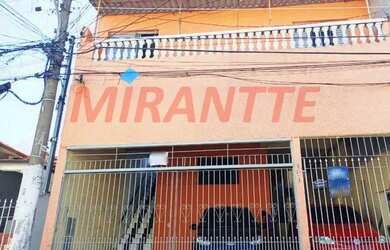 Imagem: A casa possui 5 Dormitórios, 5 Banheiros, 3 Vagas na garagem