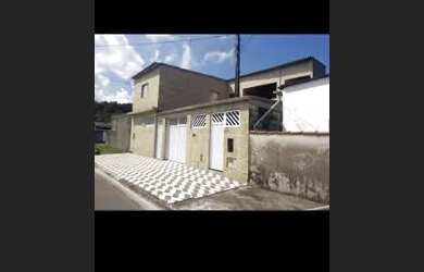 Imagem: A casa possui 2 Dormitórios, 1 Banheiro e está localizado