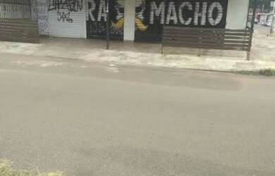 Imagem: A casa possui 1 Banheiro, 5 Vagas na garagem e está localizado