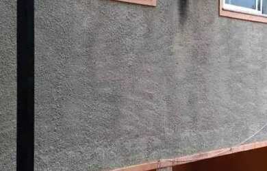 Imagem: A casa possui 5 Dormitórios, 4 Banheiros, Varanda e está