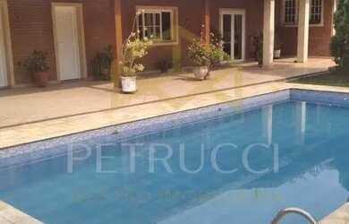 Imagem: A casa em condomínio possui 3 Dormitórios, 5 Banheiros, 4