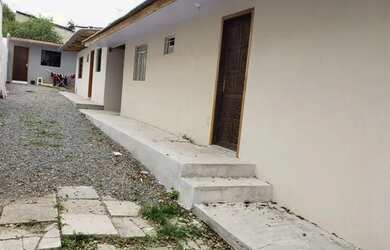 Imagem: A casa possui 1 Dormitório, 1 Banheiro, 26m² de Área e está