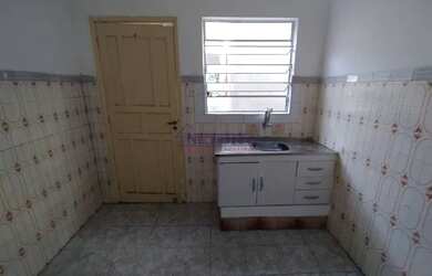 Imagem: A casa possui 1 Dormitório, 1 Banheiro, 20m² de Área e está