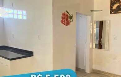 Imagem: A casa possui 4 Dormitórios, 5 Banheiros, 4 Vagas na garagem