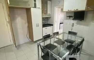 Imagem 4: REGIÃO ARBORIZADA, APTO REPLETO DE ARMÁRIOS E MUITO BOM GOSTO