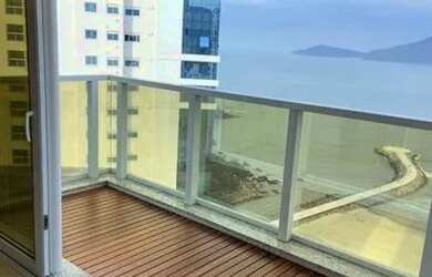 Imagem: O apartamento possui 3 Dormitórios, 5 Banheiros, 3 Vagas na