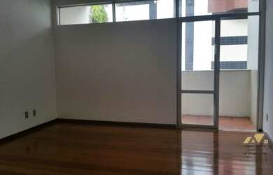 Imagem: O apartamento possui 2 Dormitórios, 2 Banheiros e 90m² de