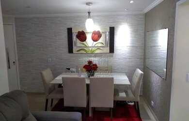 Imagem: O apartamento possui 3 Dormitórios, 1 Banheiro, 1 Vaga na garagem