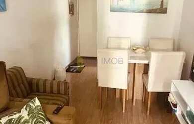 Imagem: O apartamento possui 2 Dormitórios, 1 Banheiro, 1 Vaga na garagem