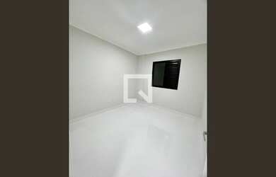 Imagem: O apartamento possui 2 Dormitórios, 2 Banheiros, 2 Vagas na