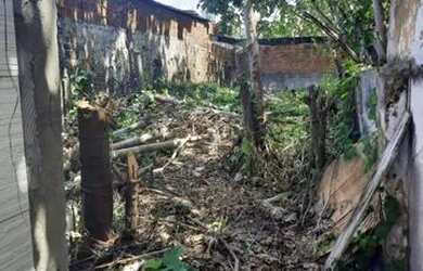 Imagem: O terreno possui 288m² de Área e está localizado em Centro