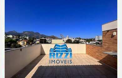 Imagem: A casa possui 4 Dormitórios, 4 Banheiros, 2 Vagas na garagem