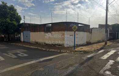 Imagem: O terreno possui 216m² de Área e está localizado em Cardoso