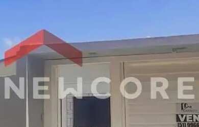 Imagem: A casa possui 3 Dormitórios, 3 Banheiros, 5 Vagas na garagem