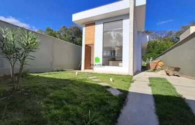 Imagem: A casa possui 2 Dormitórios, 2 Banheiros, 3 Vagas na garagem