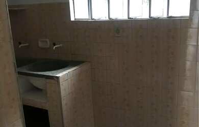 Imagem 3: ALUGA-SE CASA. 1 Banheiroe1 Dormitório