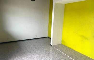 Imagem 12: Imóvel para aluguel possui 300 metros quadrados com 4 quartos em Vila...