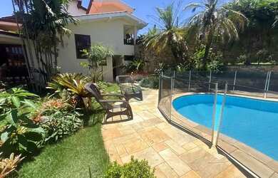 Imagem: A casa em condomínio possui 3 Dormitórios, 5 Banheiros, 4