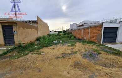 Imagem: O terreno possui 250m² de Área e está localizado em Alcides