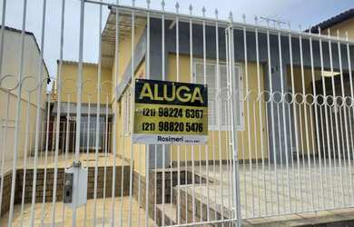 Imagem: A casa em condomínio possui 3 Dormitórios, 3 Banheiros, 2