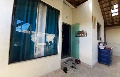 Imagem: A casa à venda possui 2 Dormitórios, 1 Banheiro, 5 Vagas na