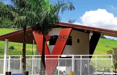 Imagem: O terreno possui 1.700m² de Área e está localizado em Paraibuna