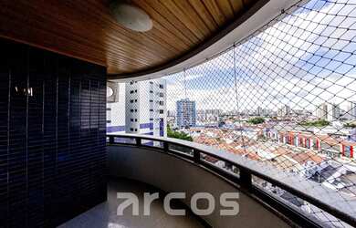 Imagem: O apartamento possui 3 Dormitórios, 2 Banheiros, 2 Vagas na