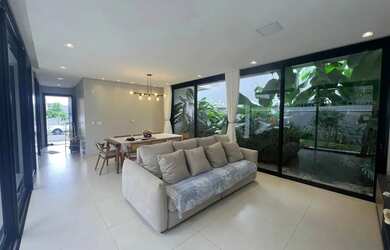 Imagem: A casa em condomínio possui 3 Dormitórios, 4 Banheiros, 2