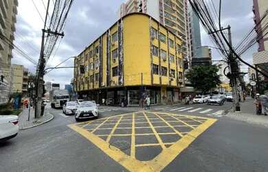 Imagem: O apartamento possui 2 Dormitórios, 2 Banheiros e está localizado