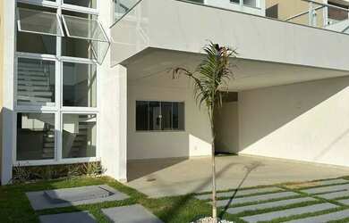 Imagem: A casa em condomínio à venda possui 3 Dormitórios, 4 Banheiros